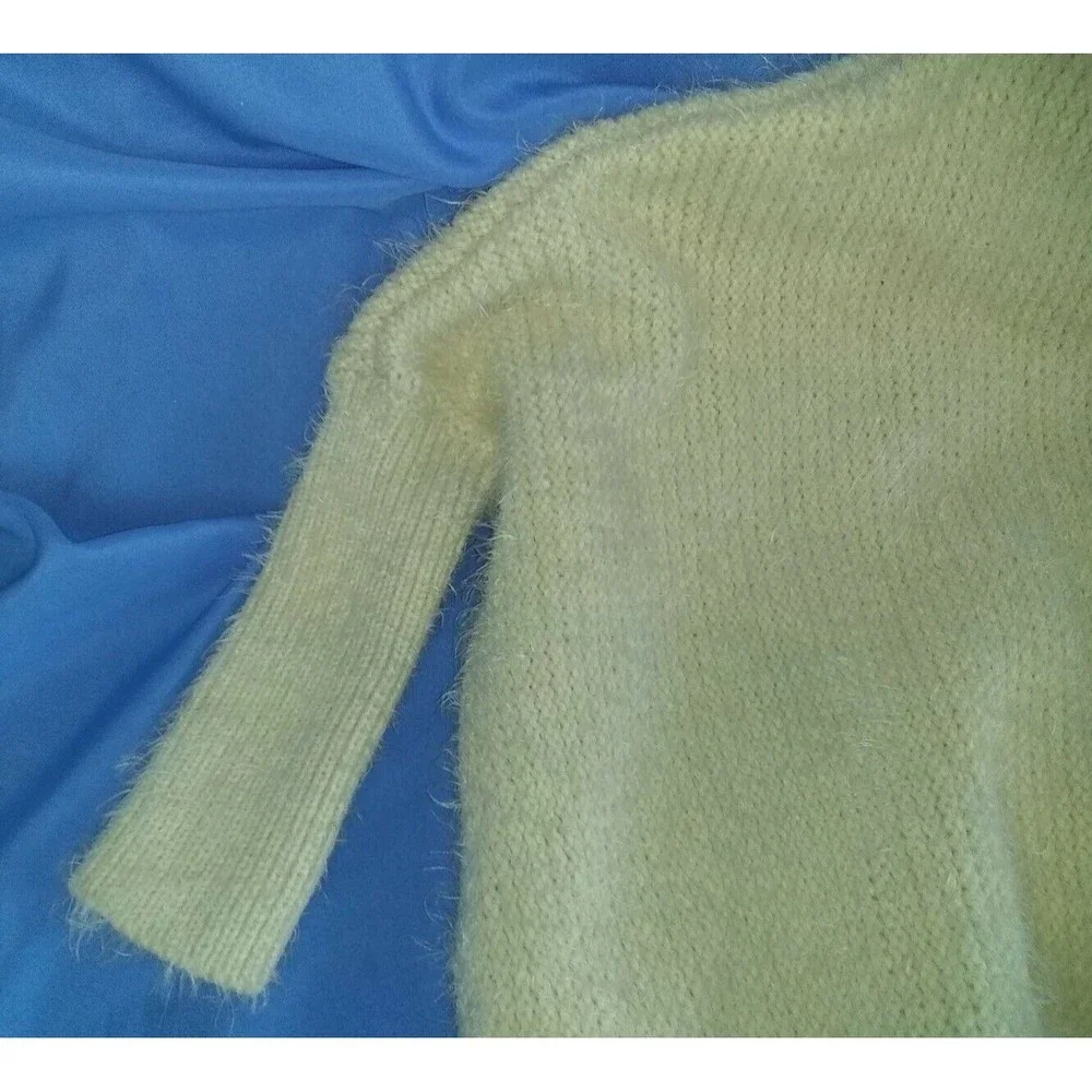 Women's Romwe Sweater Beaded Twinkling Owl Beige Super Soft - Picture 5 of 5